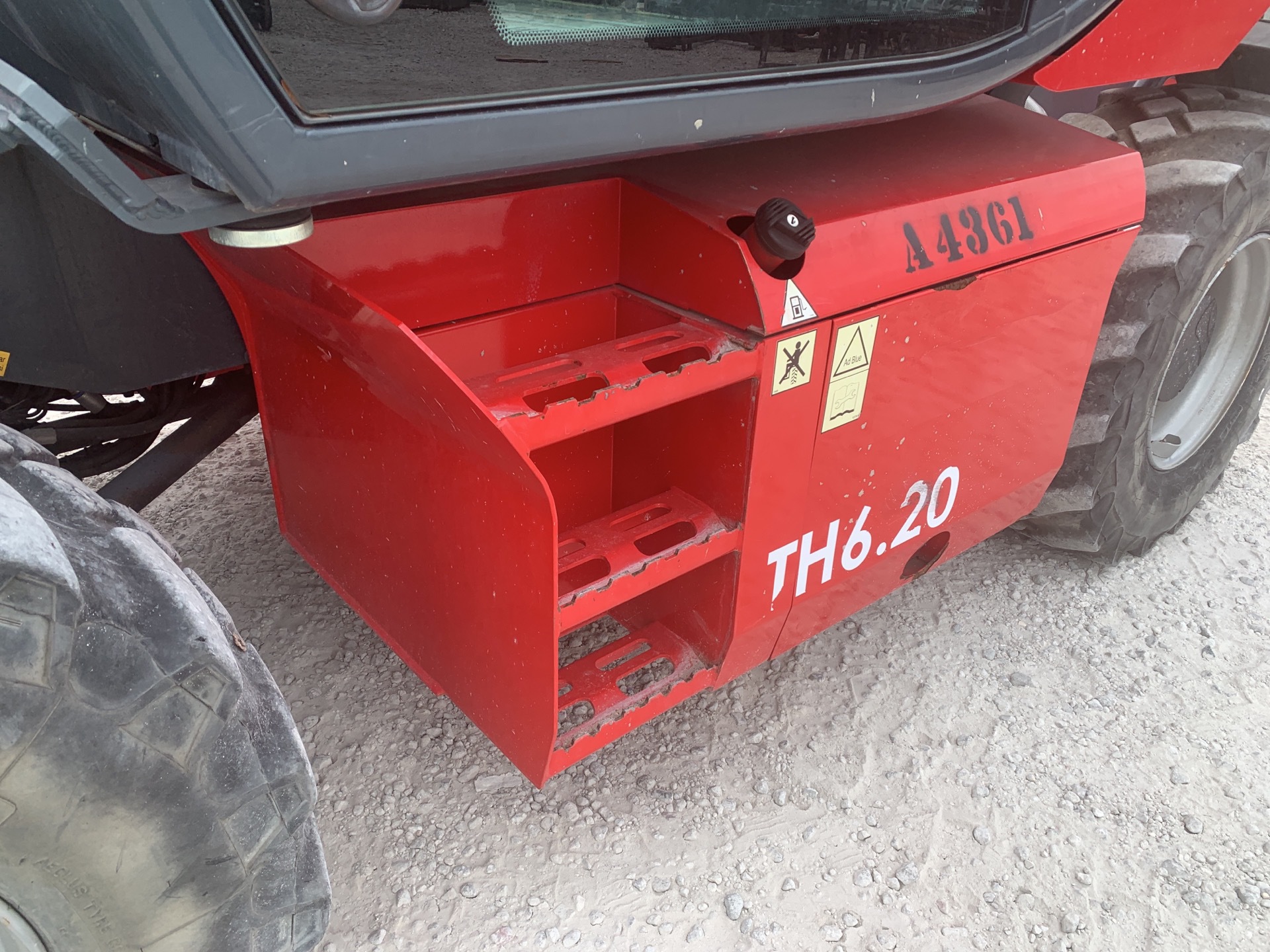 Photo - 8