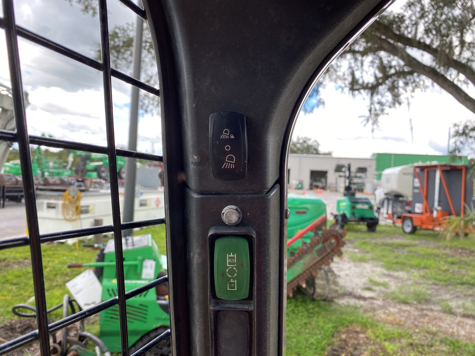 Photo - 11