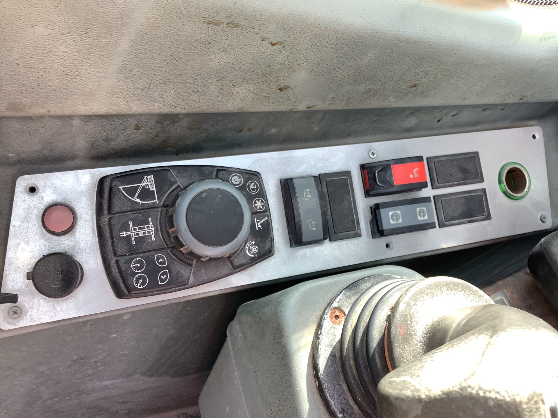 Photo - 11