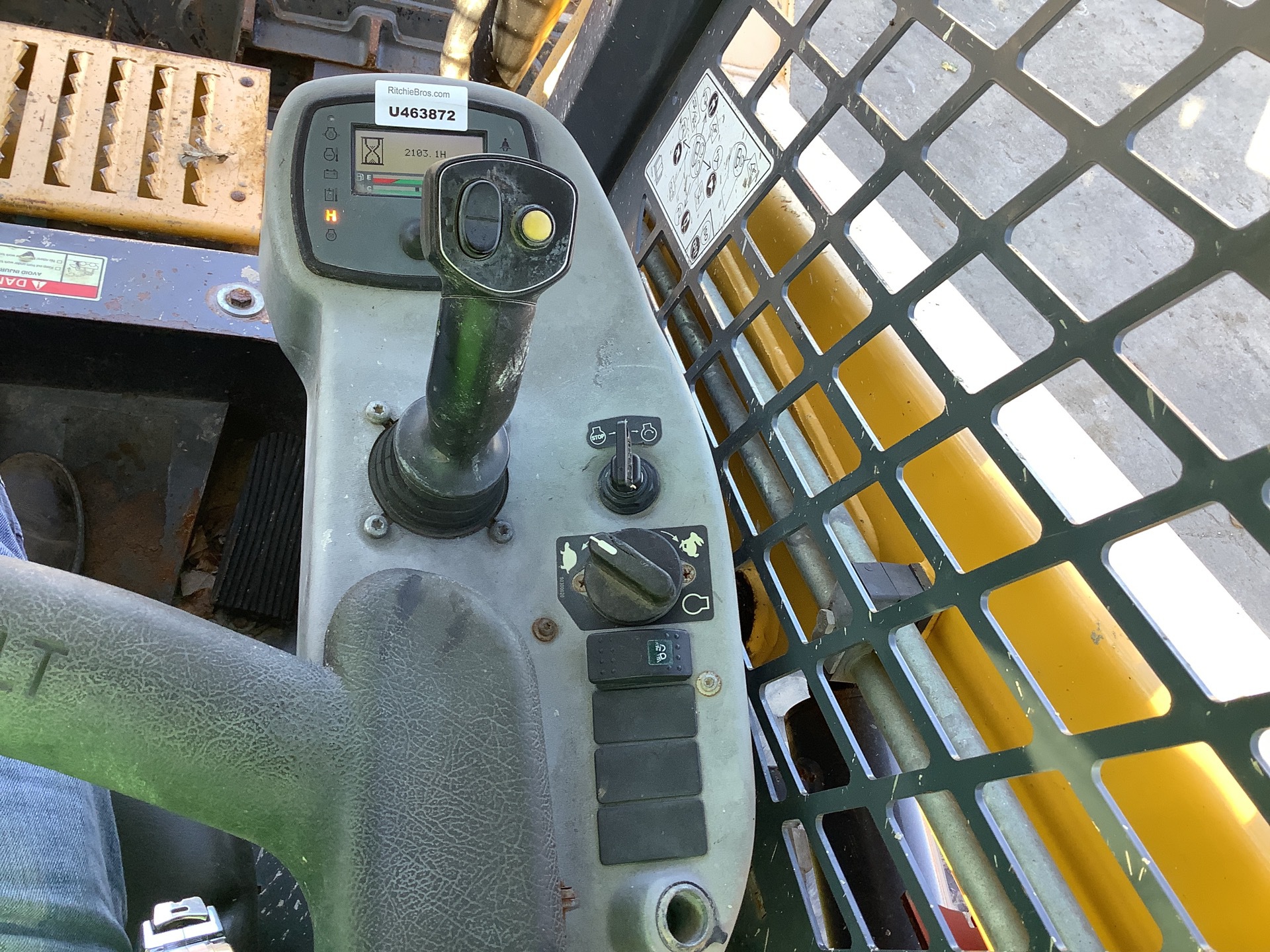Photo - 25