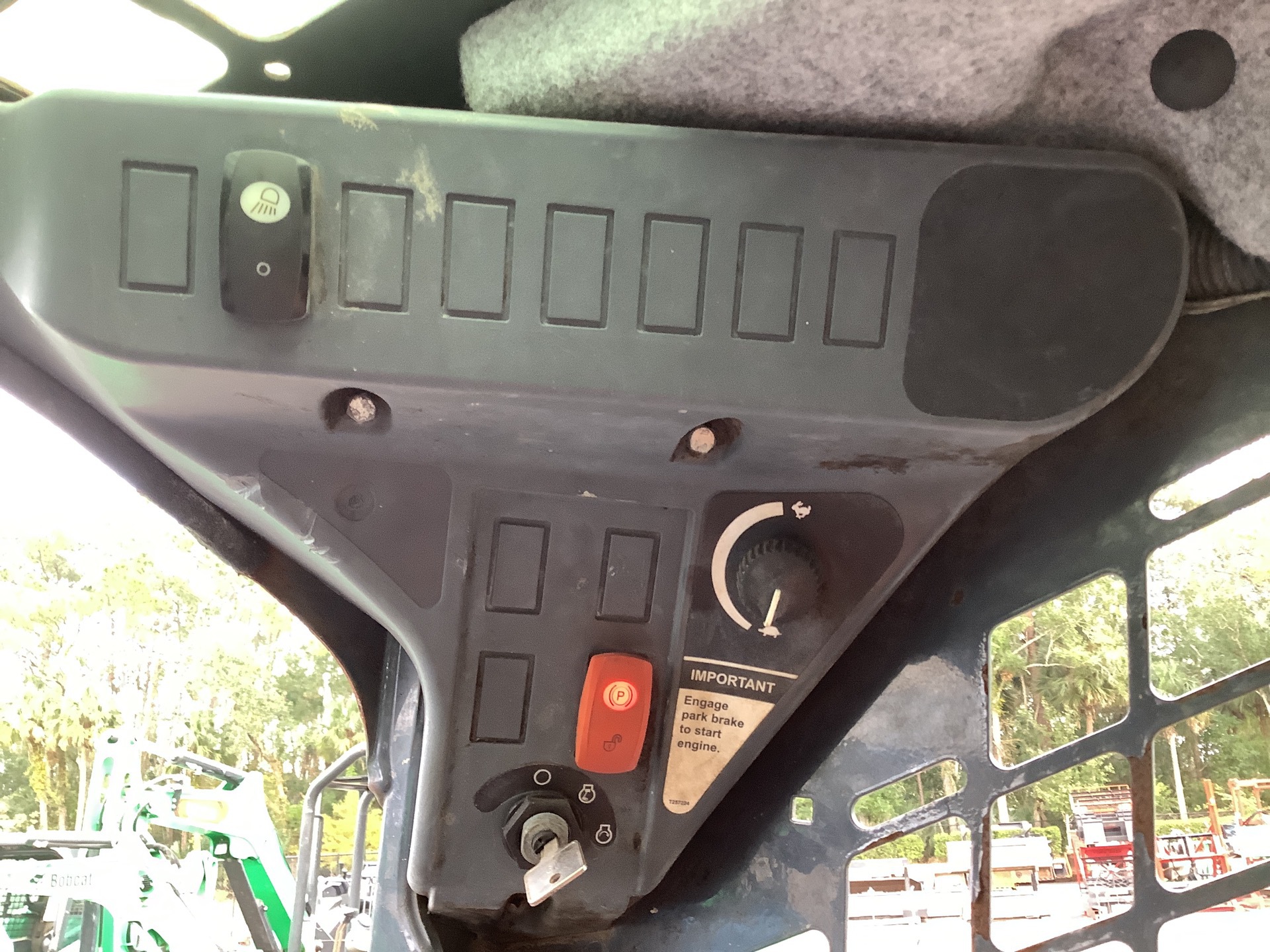 Photo - 16